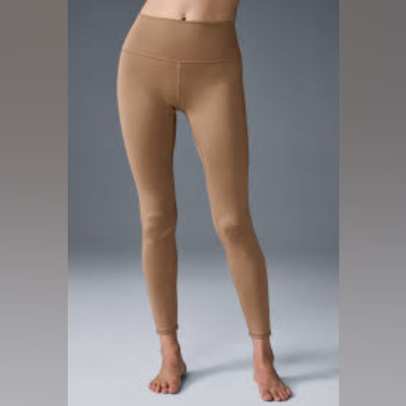 Alo Yoga 7/8 High-Waist Airlift Leggings